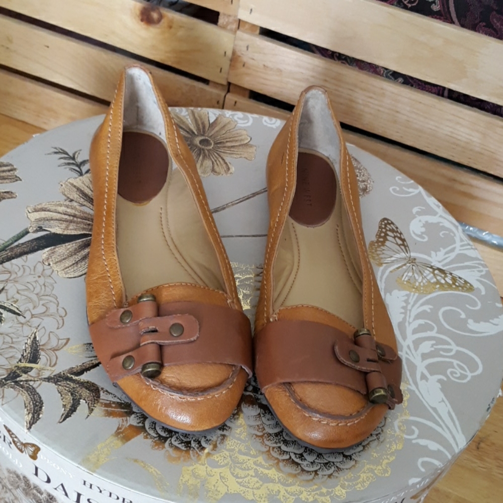 Nine West flats